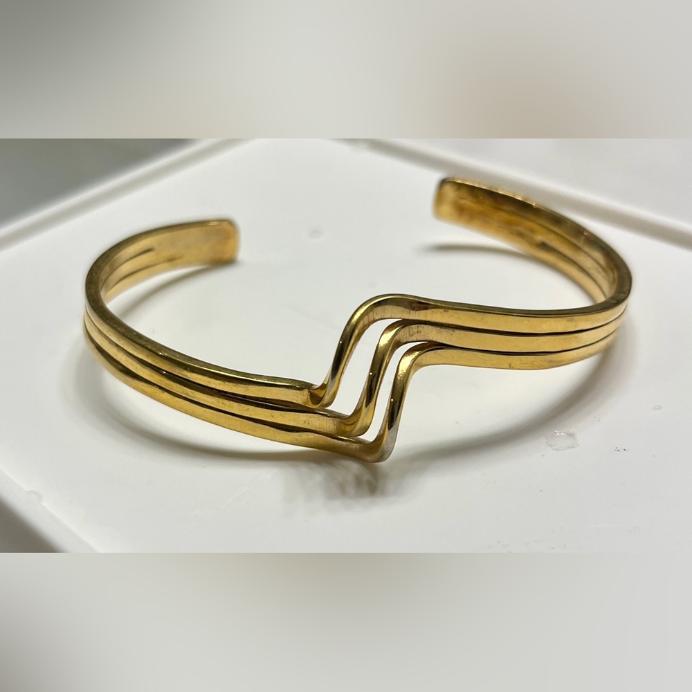 80’s vintage gold cuff bracelet adjustable